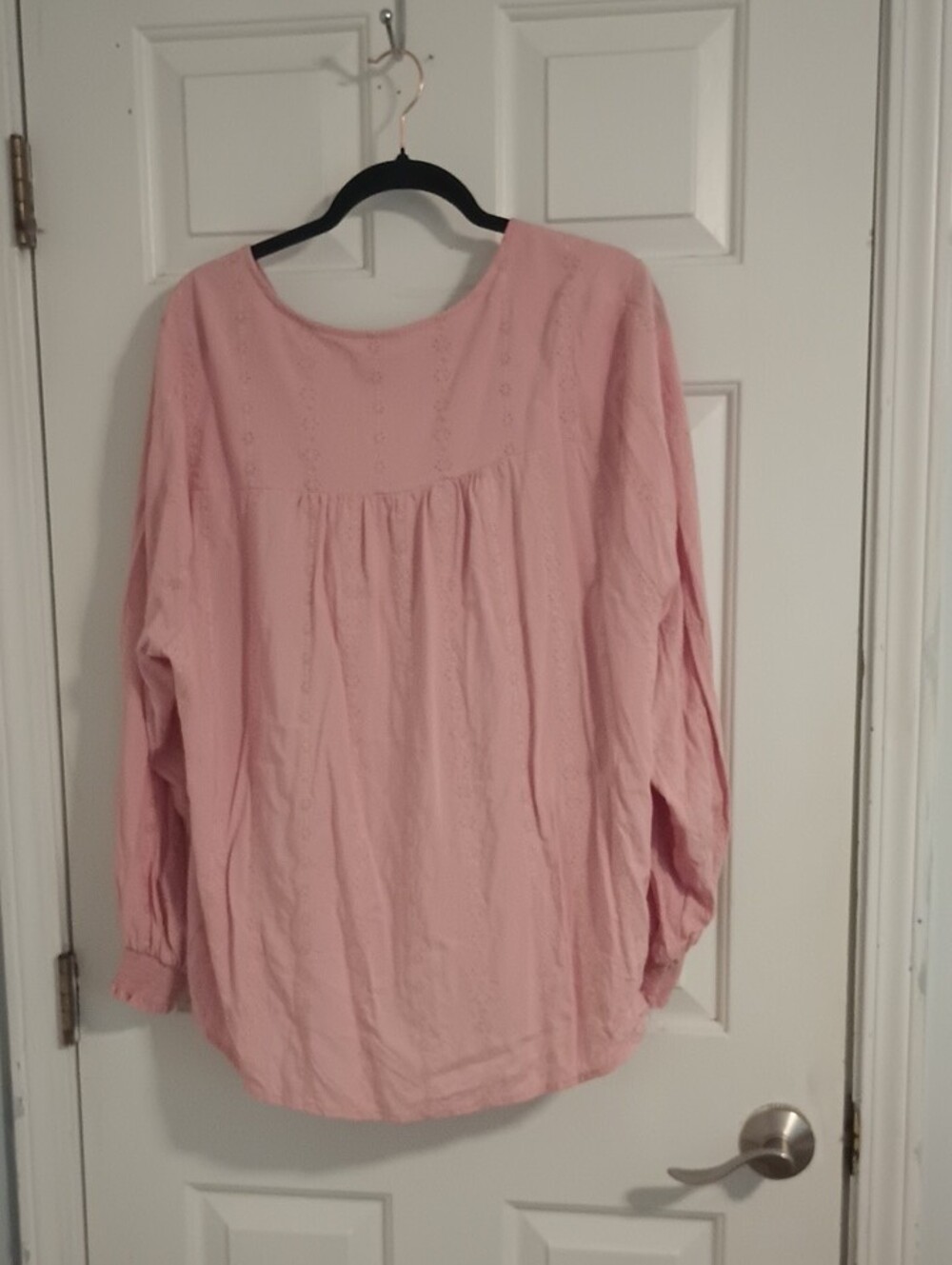 torrid Blush Pink Eyelet Button-Front Blouse - Picture 6 of 6